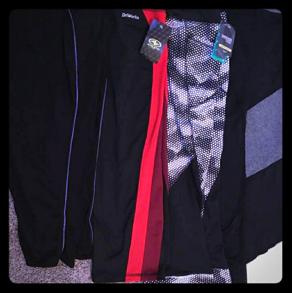 5 pairs of yoga pants